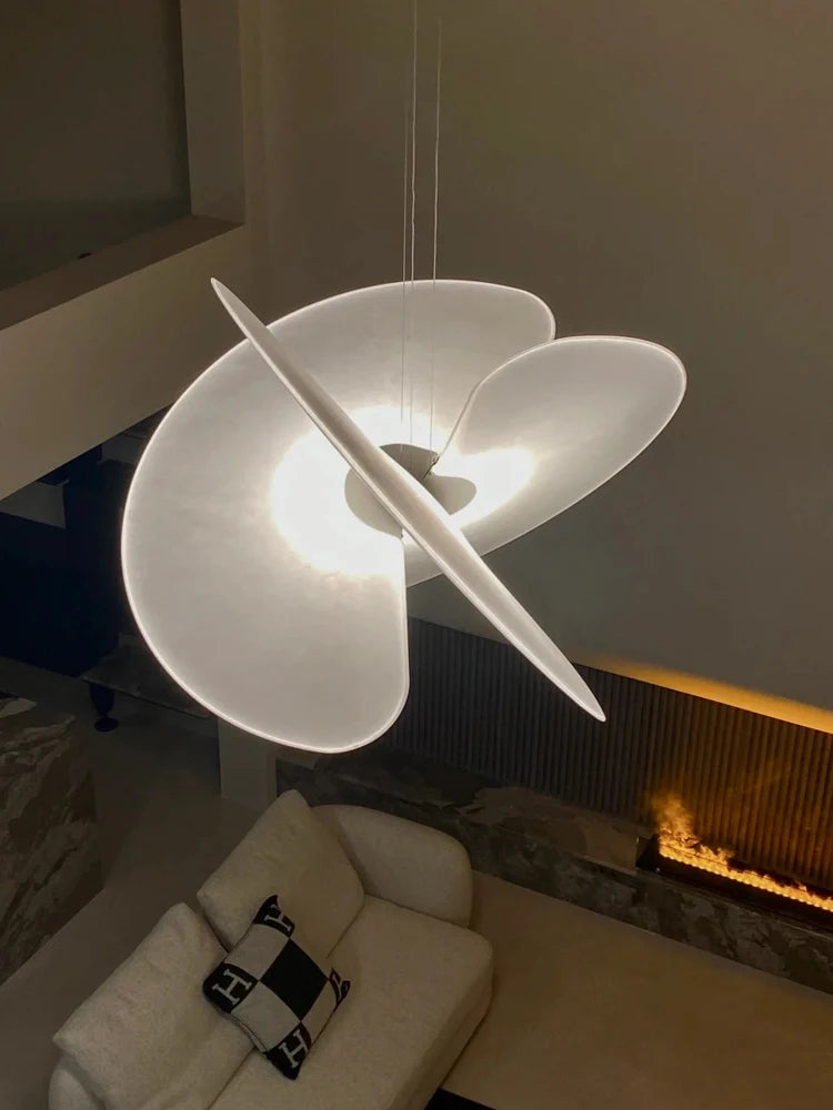 suspension lumineuse blanc contemporaine minimaliste organique nervures arrondies opaques chambre salon étude