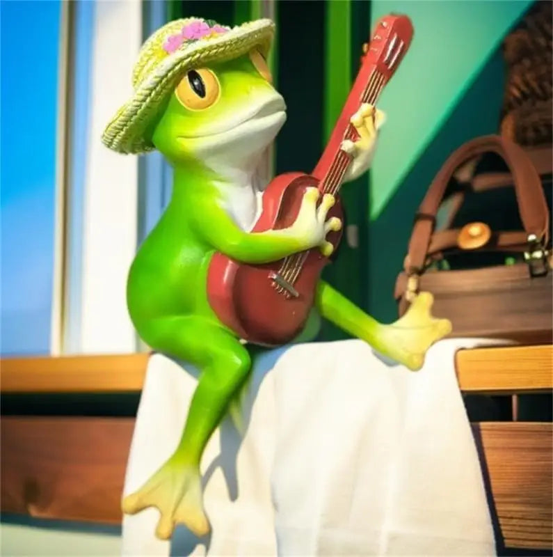 statue grenouille jouant guitare décoration jardin verte humoristique moderne chapeau paille