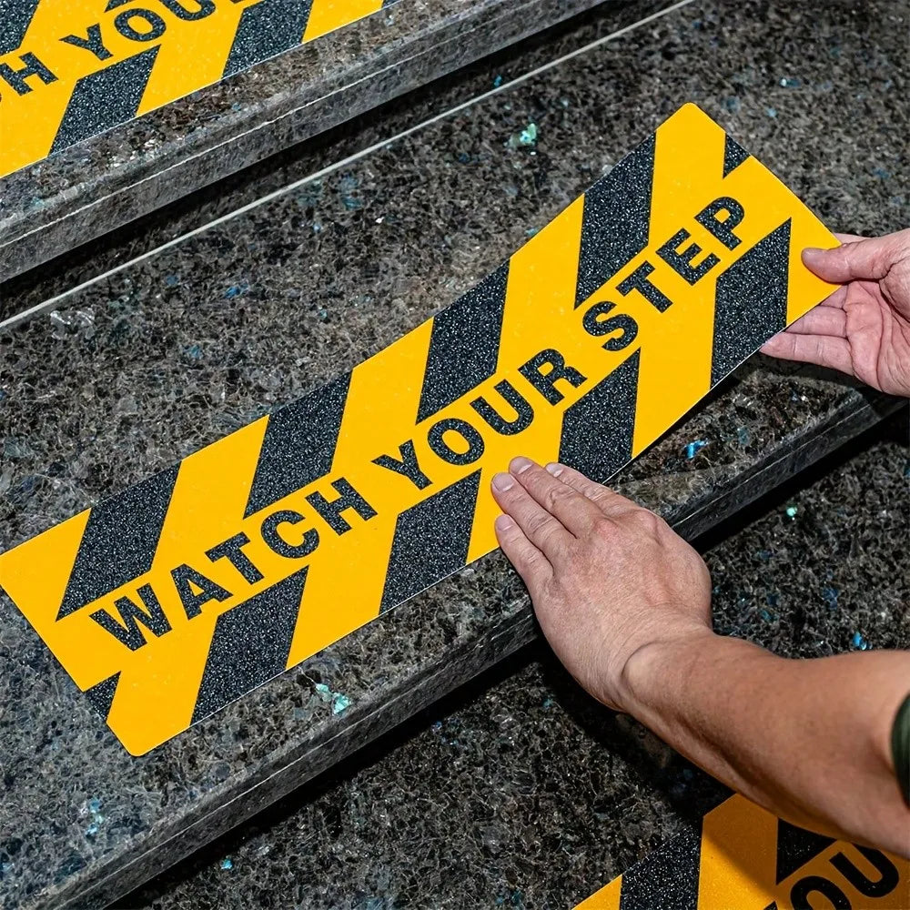 ruban autocollant anti dérapant jaune noir watch your step sécurité maison entreprise