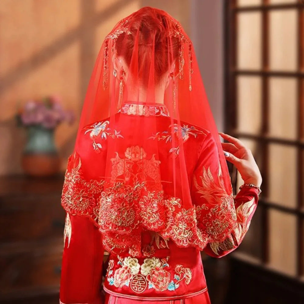 voile mariage rouge broderie dorée ornements floraux classique traditionnel opacité 100x100cm