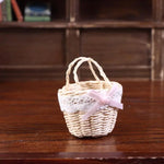 panier rotin tissé rubans dentelle rustique vintage décoration enfant jouet maison poupée