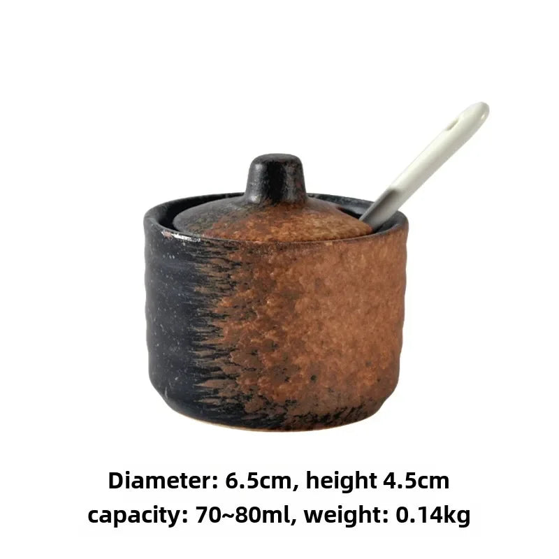pot condiments porcelaine broyeur épices cuillère fleurs blanches motifs floraux rustique