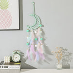 attrape rêves boho plumes pompons lune étoile motif chat violet rose pastel