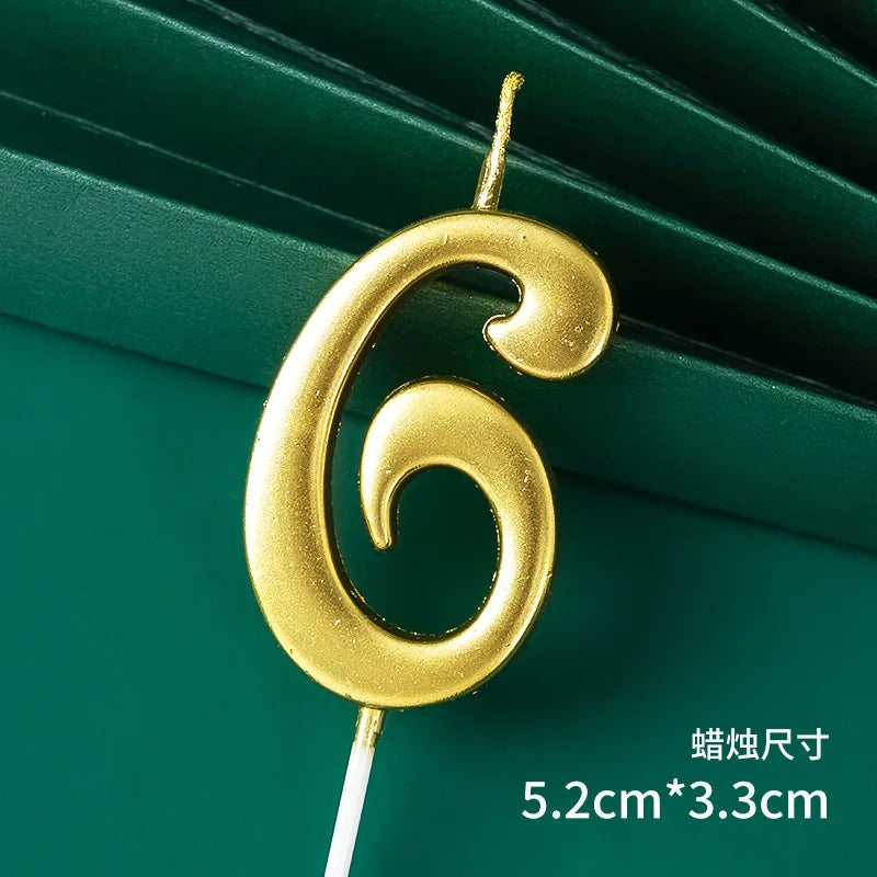 bougies numérotées or serpent texture moderne pique boîtes happy birthday anniversaire décoration gâteau