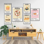 Cette image décorative présente différents plats emblématiques de différentes cuisines, avec des affiches illustrées représentant les spécialités culinaires comme les frites françaises, le ramen japonais, la pizza italienne, le burrito mexicain et les crêpes françaises.