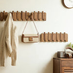 porte clés mural bois naturel moderne marron clair fixations adhésives sacs peluches hooks entrée