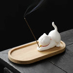 statuette chat vert clair céramique artisanale salon décoration incense apaisante moderne