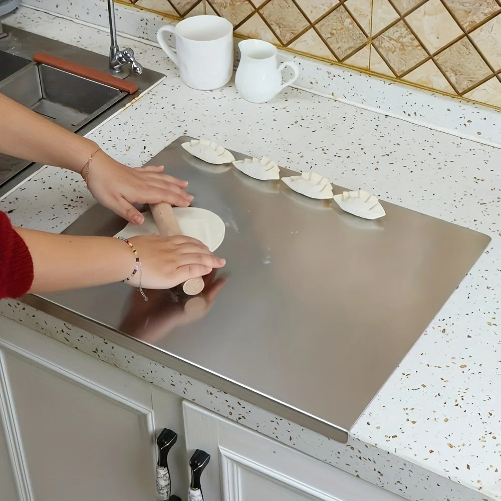 planche découper acier inoxydable antidérapante facile nettoyer sécurité moderne cuisine argenteux lisse