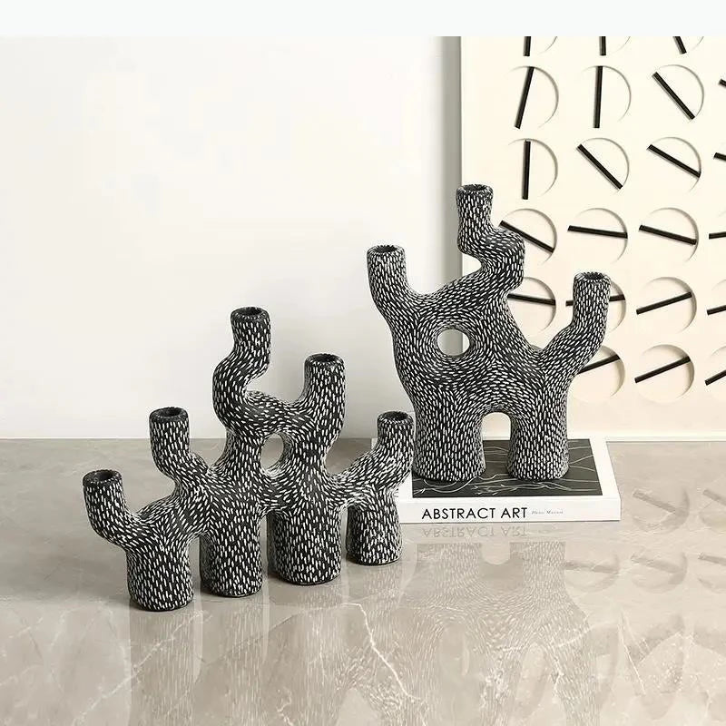 décoration moderne sculpture abstraite noire blanche décoration intérieure vase stylisé branché