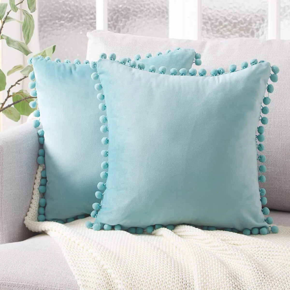 taies d'oreiller velours moderne gris jaune rose bleu blanc pompons non toxique polyester 45x45cm