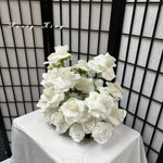 décoration intérieure rose blanche soie bouquet fleurs artificielles table mariage anniversaire événement