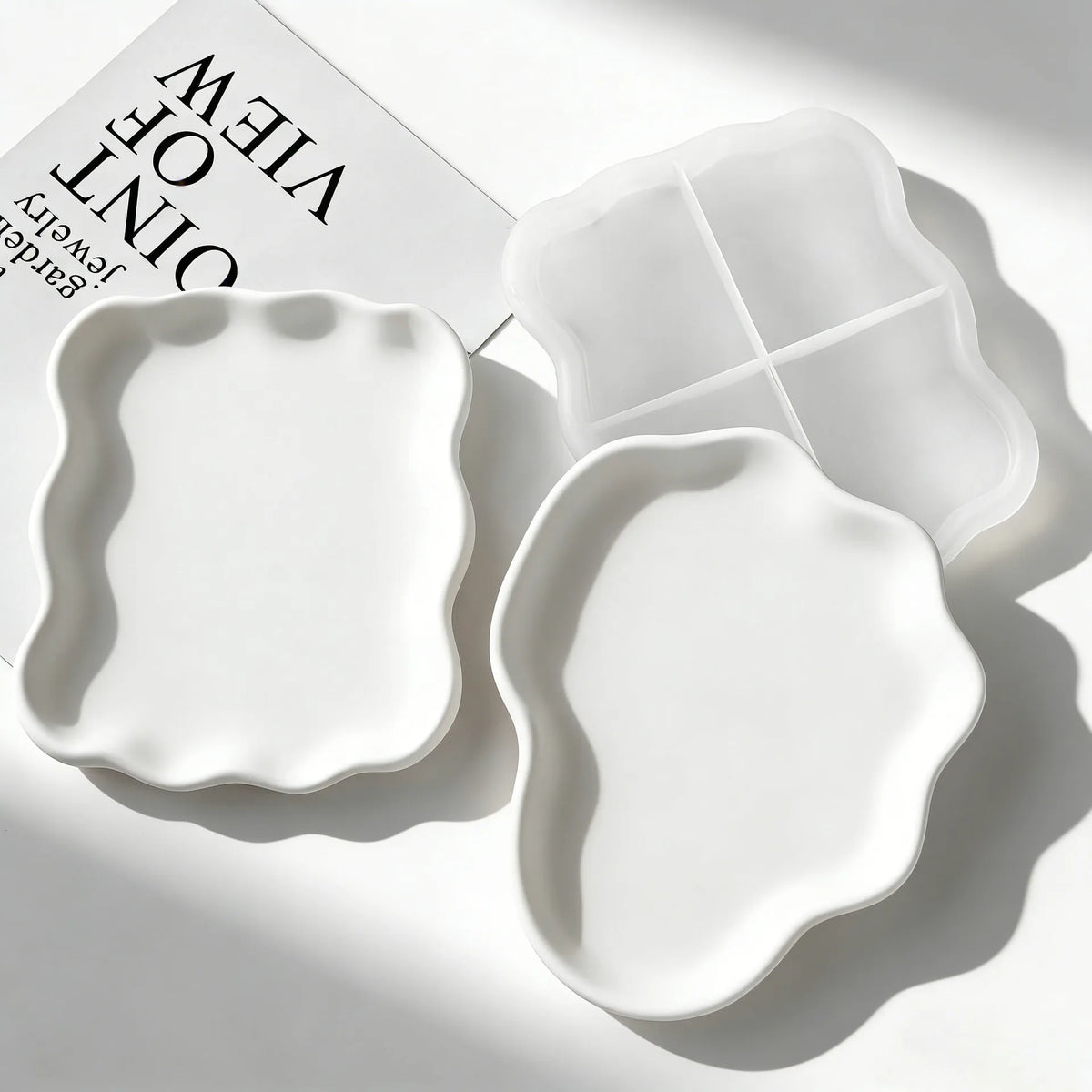 assiettes silicone forme coeur blanc lisse moderne rangement bijoux décoration plâtre époxy création maison