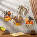 décorations murales bois clair orange marron vert motifs abstraits boho vintage moderne fixations noires