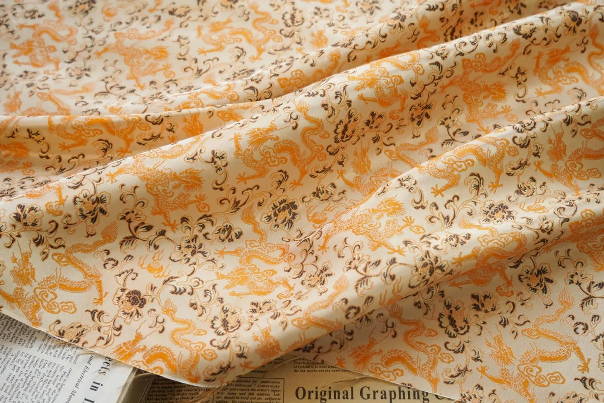 tissu brocart polyester largeur 150cm motifs floraux orientaux beige orange marron décoration traditionnelle Jacquard