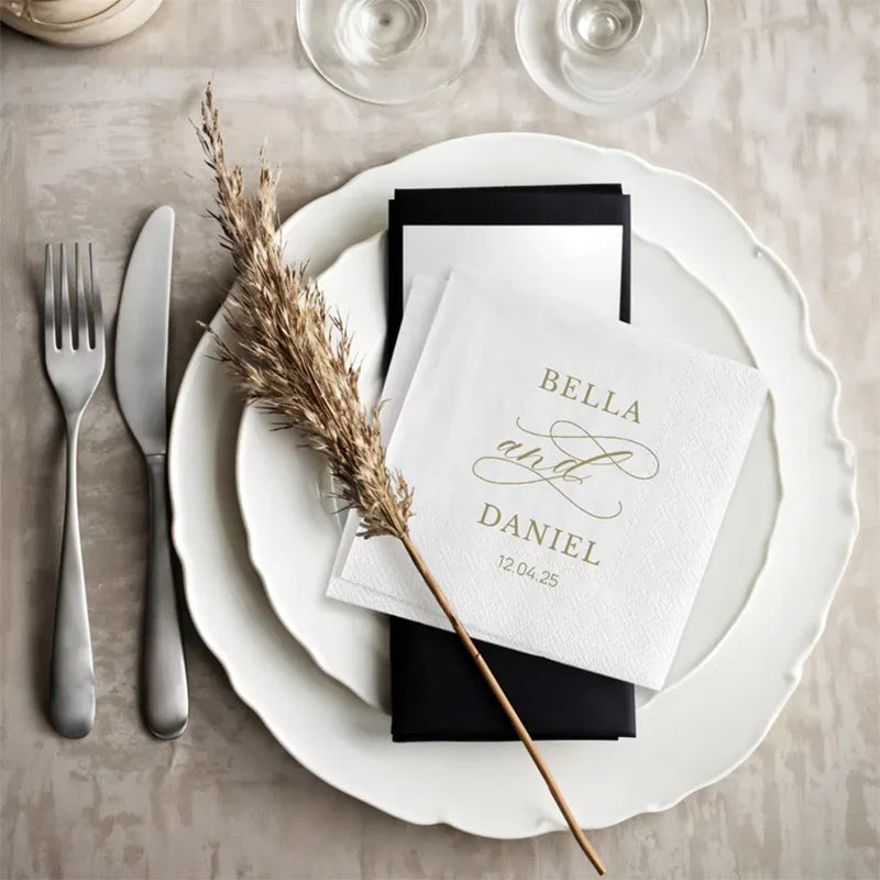 serviettes jetables blanc motif floral calligraphie dorée élégantes mariage anniversaire fêtes variées