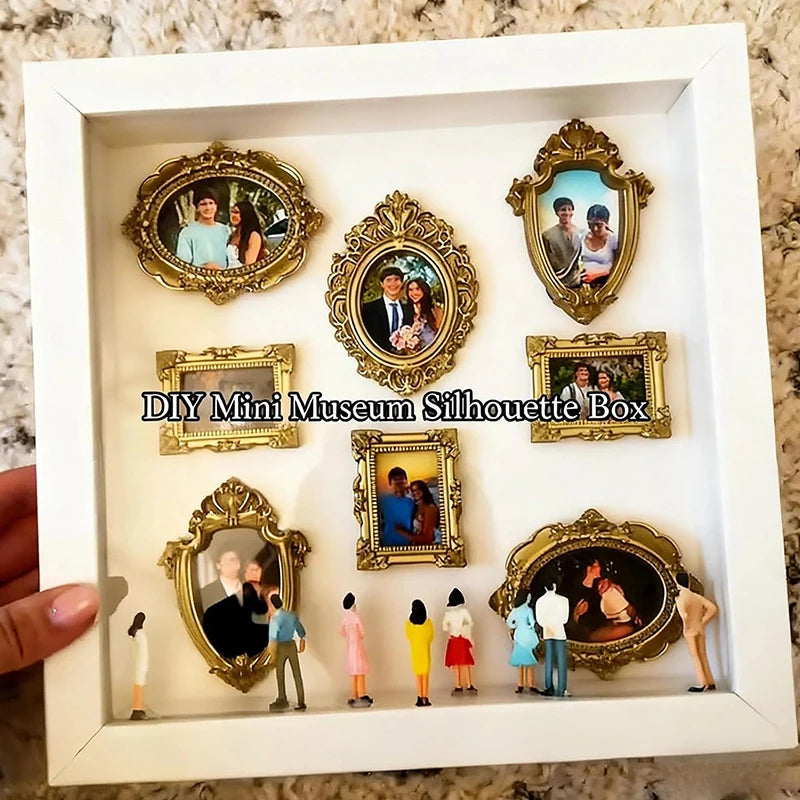 boîte miniature musée blanc doré noir personnages vintage adhésif transparent opaque