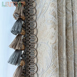 rideau occultant beige clair broderie florale luxe classique pompons dorés tassel