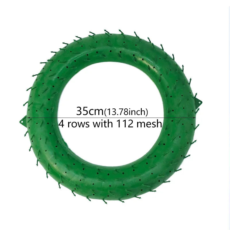 décoration noël couronne verte moderne branches baies rouges cônes pin taille 15 20 25