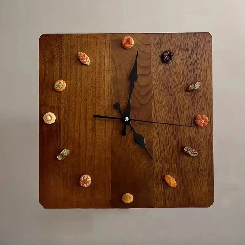 horloge murale bois motif feuilles fruits moderne salon deco quartz aiguilles naturel vintage minimaliste