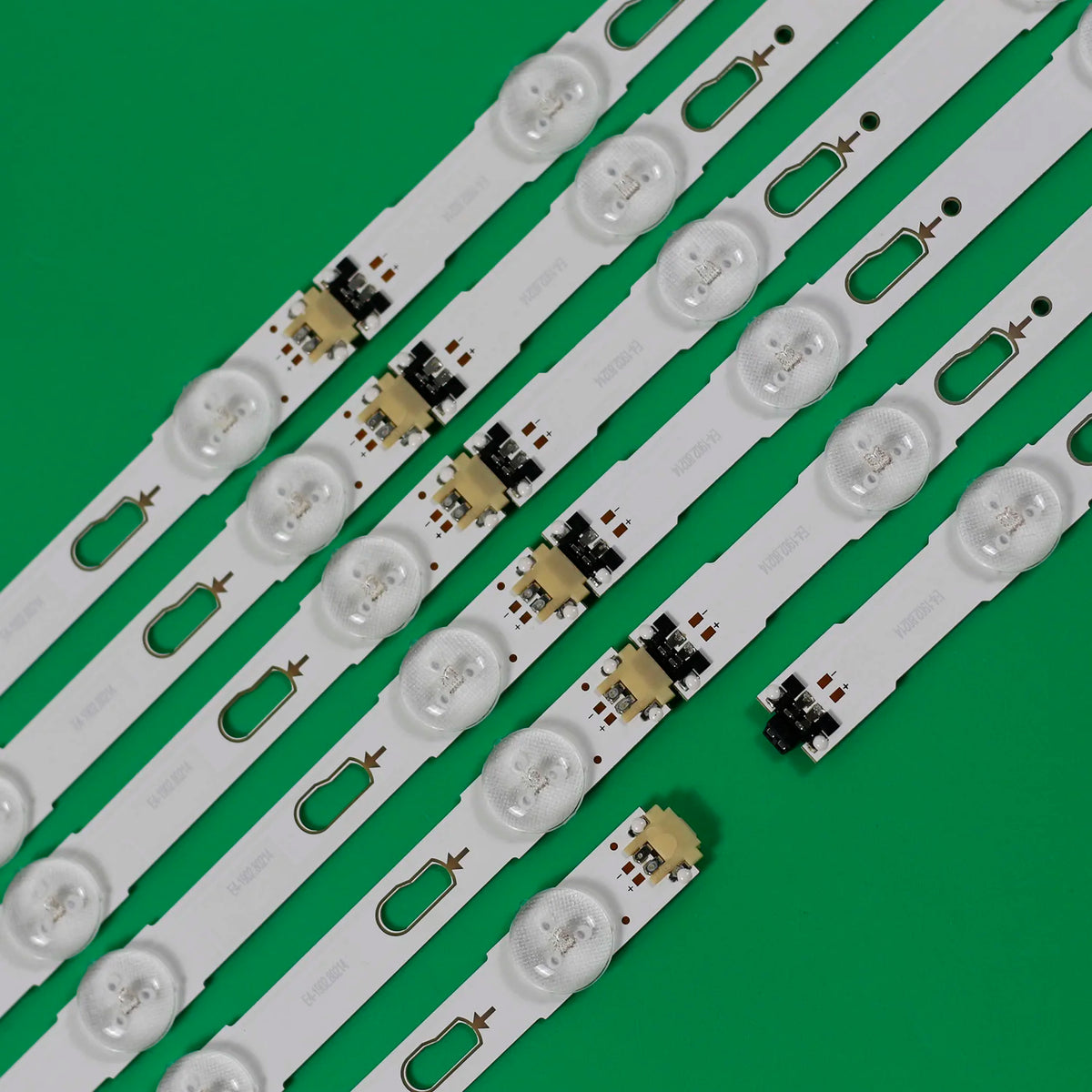 bande lumineuse led blanc moderne connecteurs électriques translucide rondes