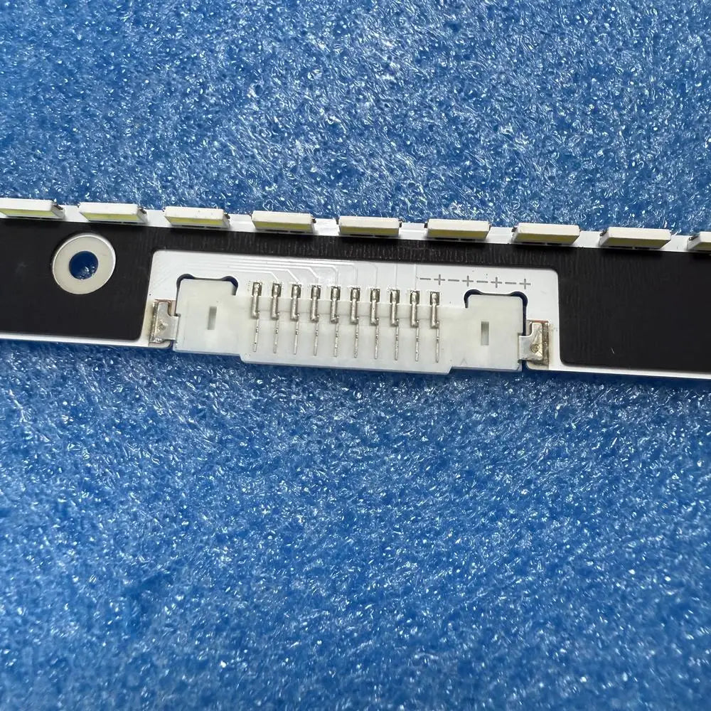 ruban led noir blanc jaune connecteur qr code moderne ligne droite points lumineux