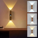 lampe murale rechargeable led détecteur mouvement réglable moderne clips marron clair aspect bois naturel