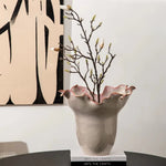 vase moderne artisanal céramique couleur beige rose gris noir texture ondulée ruchéeOpaque