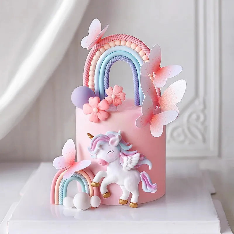 décorations gâteau anniversaire licorne arc ciel papillon fleur rose blanche enfantines cérémonie festives