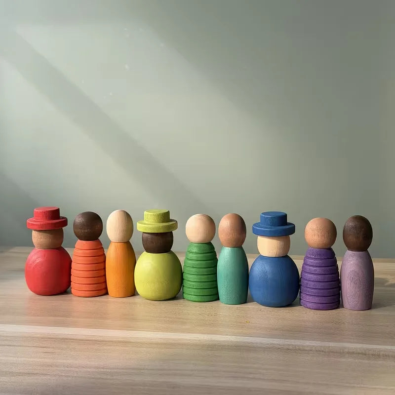 figurines bois peintes arc ciel enfantin ludique rouge marron orange vert bleu violet rose