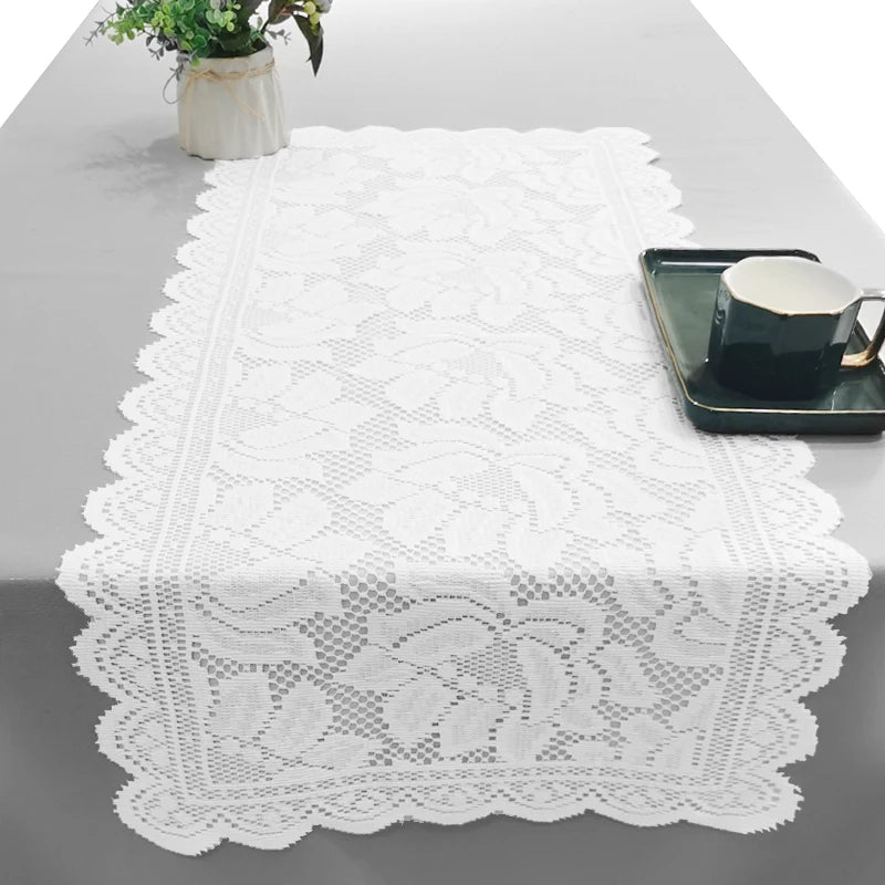 nappe dentelée blanche motif floral table rectangulaire vintage transparente champêtre été noël mariage mère