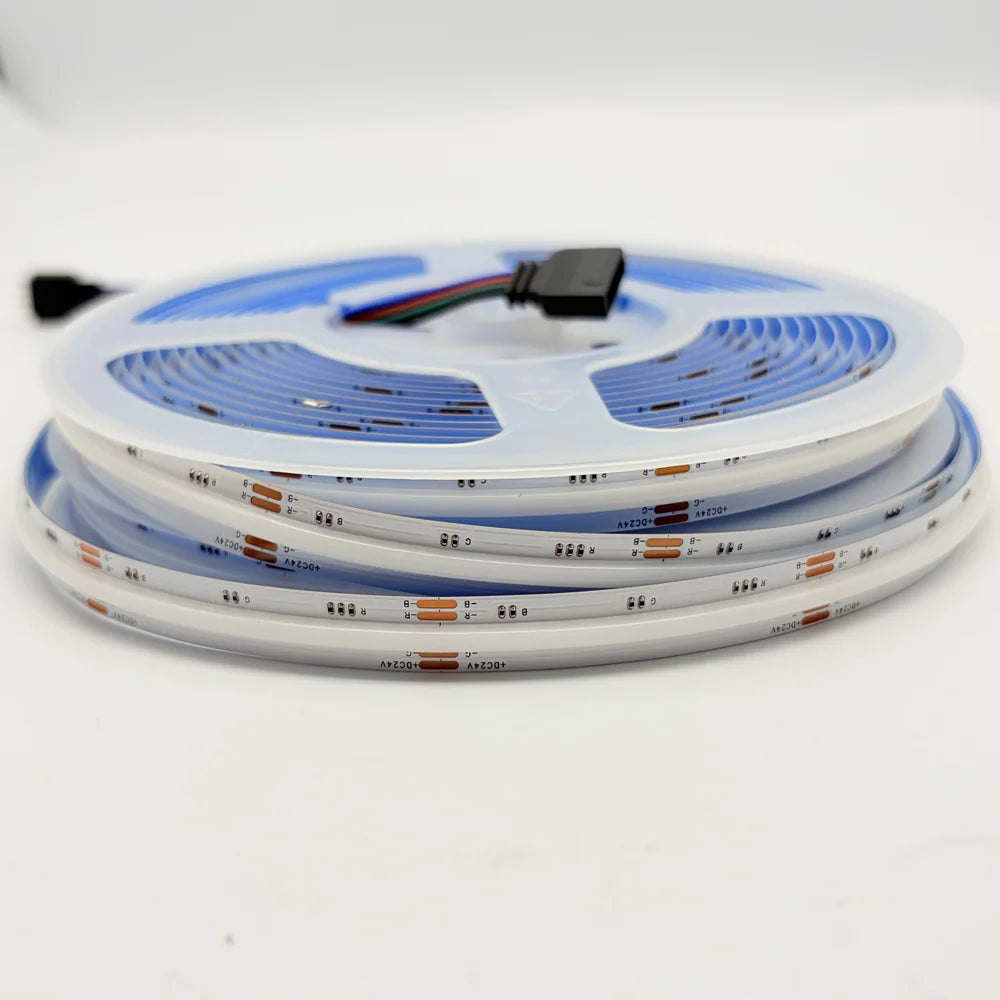 Ruban led flexible rgb haute luminosité 840 leds 24v adhésif moderne decoration maison