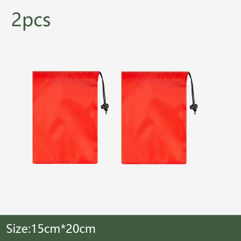 sacs rangement polyester nylon modernes pratiques noirs rouges cordelettes camping voyageextérieur