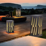 lampe solaire contemporaine noir doré lignes verticales ip65