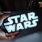 veilleuse led star wars logo lumineux noir blanc lettres relief opacité classique