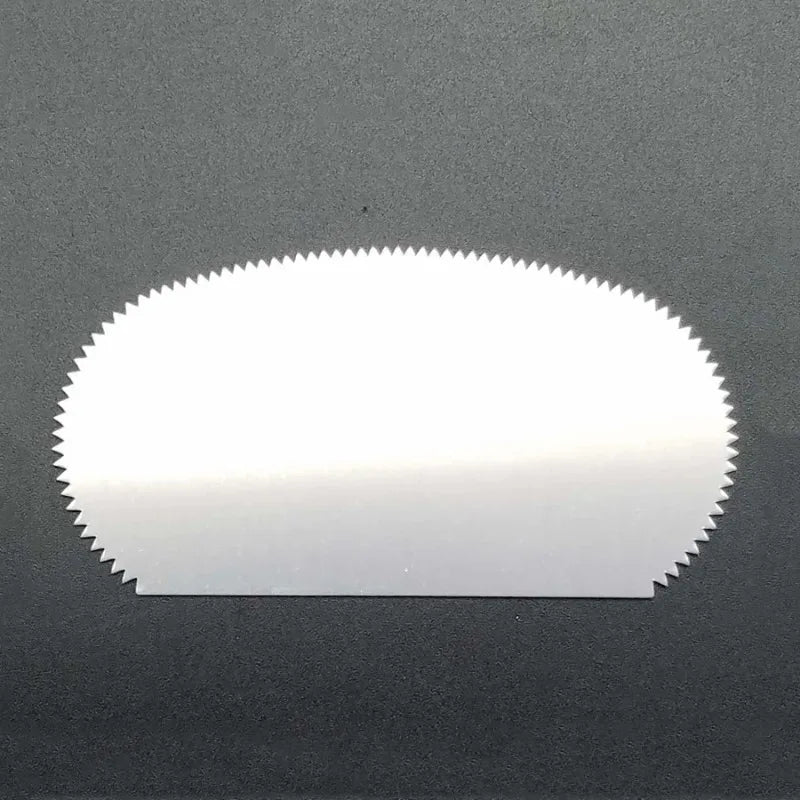 spatules pâtisserie métal blanc dentelé minimaliste ustensiles cuisine gâteau fondant glacage respectueux environnement