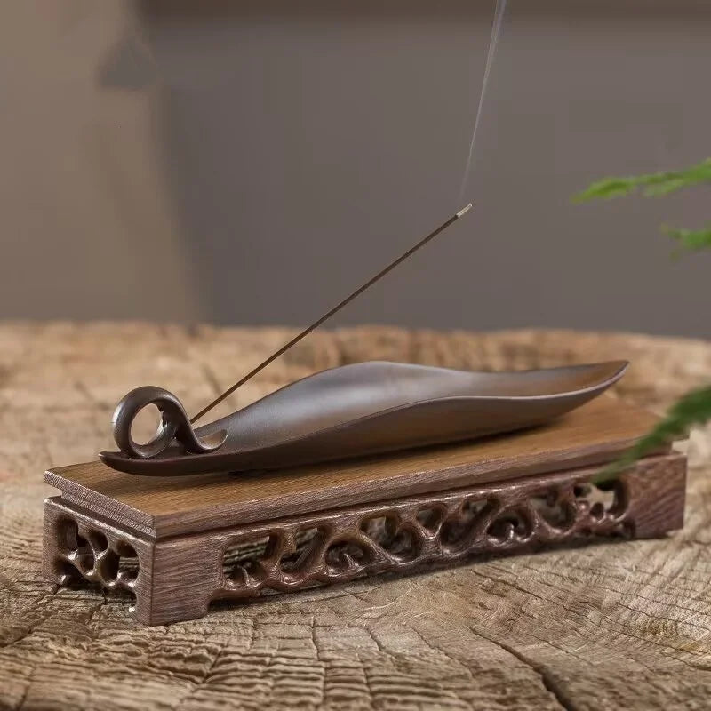 support encens bois naturel gravure décorative rustique artisanal objet religieux zen