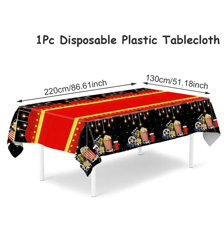 décoration anniversaire thème cinéma assiettes jetables serviettes gobelets nappe guirlande popcorn rouge noir doré