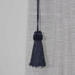 pompon décoratif marron gris bleu marine rouge tissé brillant élégant moderne fixations