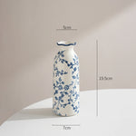 vases decoratifs ceramic bleu blanc motifs floraux salon deco