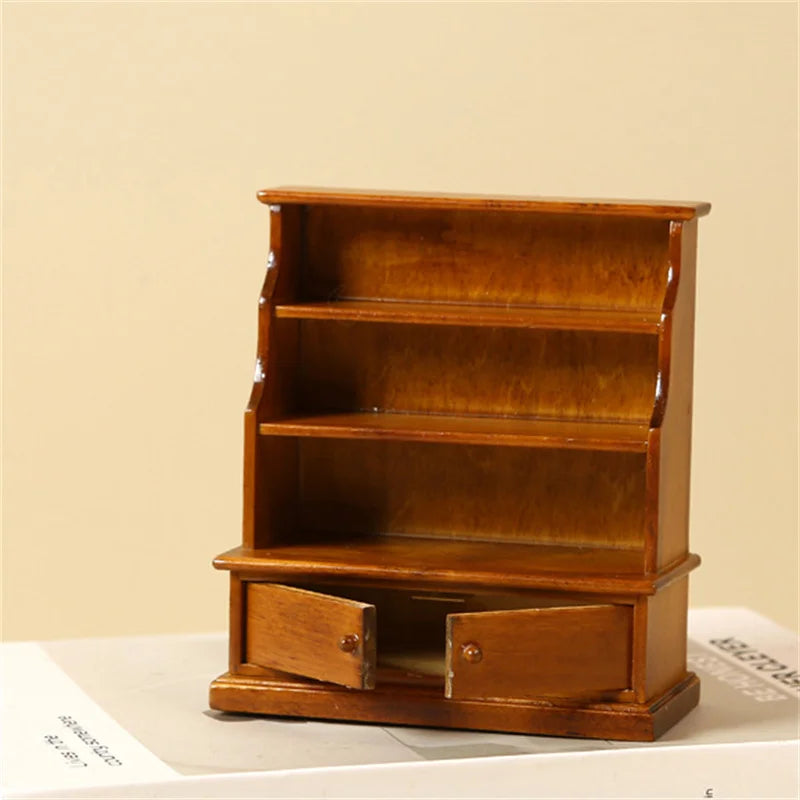 miniature bibliothèque bois marron clair étagères tiroirs vases plantes verres assiettes alimentos livres classique