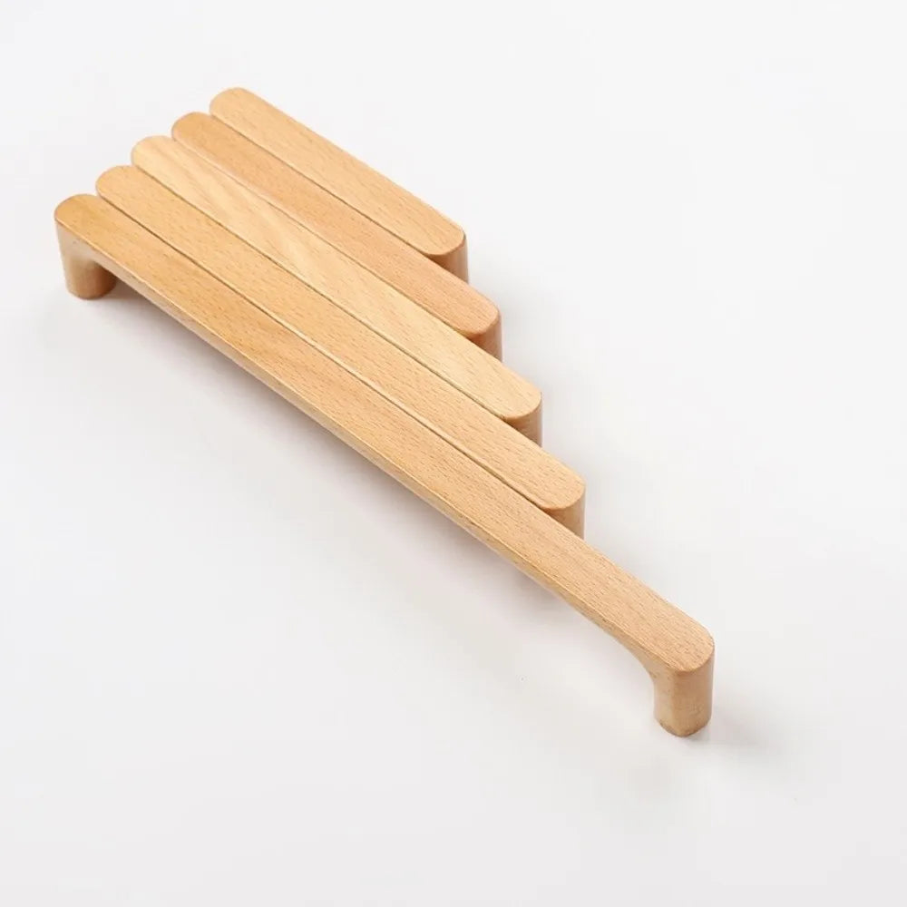poignées meuble moderne minimaliste bois naturel clair foncé texture bois nordique écologiques