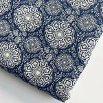 tissu coton lin motifs fleurs blancs classique bleu marine vert olive rouge bordeaux 150x50cm