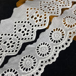 dentelle coton blanc motifs floraux ajourés texture vintage mètre écologique translucent