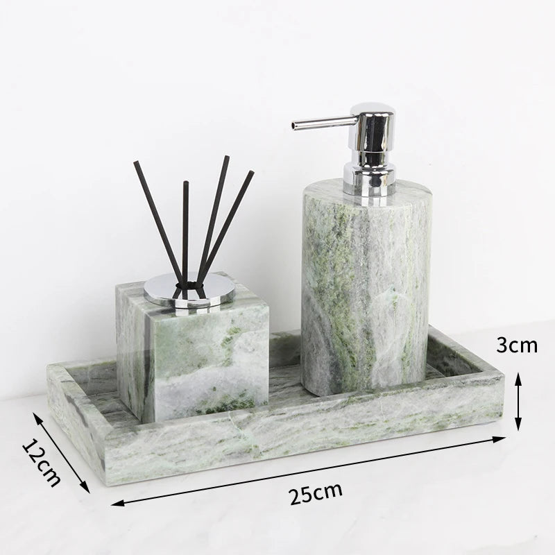 ensemble décoration salle bain marbre vert blanc moderne distributeur savon boîte mouchoirs flacon parfum