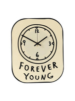 Horloge murale scandinave acrylique sur mur blanc