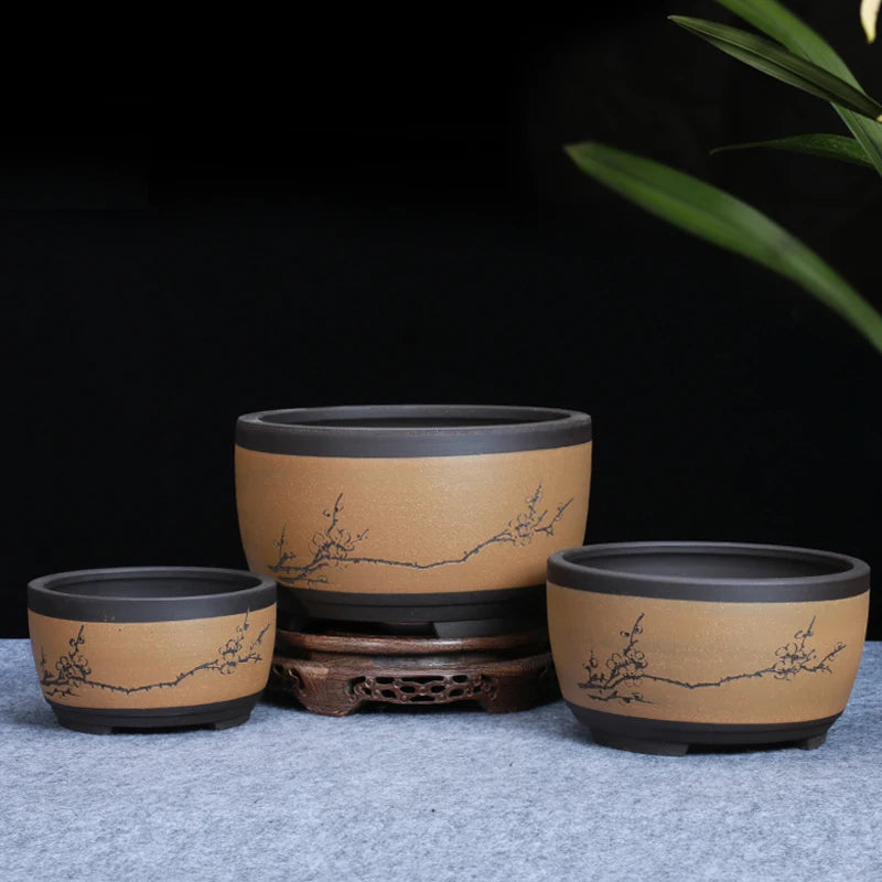 pots bonsaï porcelaine beige noir vert olive branches fleurs dessinées classique traditionnel