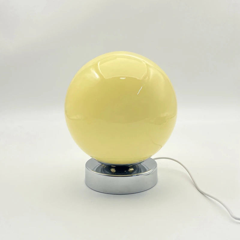lampe table sphère verre blanc orange moderne décoration chambre table nuit lumière douce trois