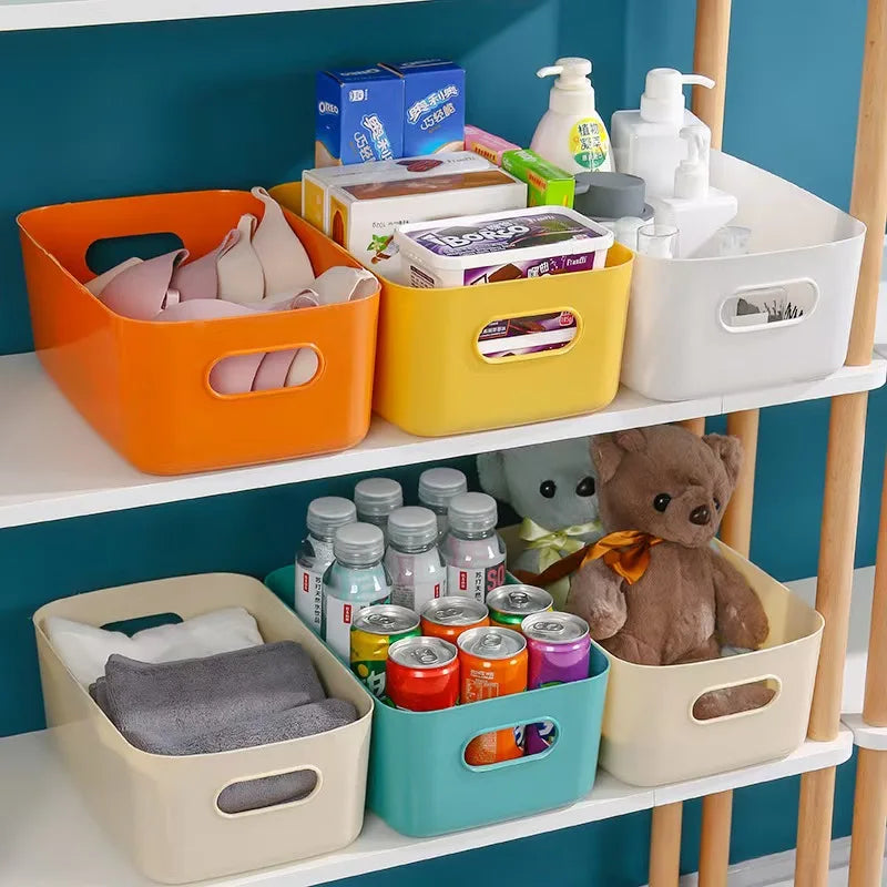 boîtes rangement moderne boîtes bacs plastique opaques couleurs variées beige blanc orange bleu sans