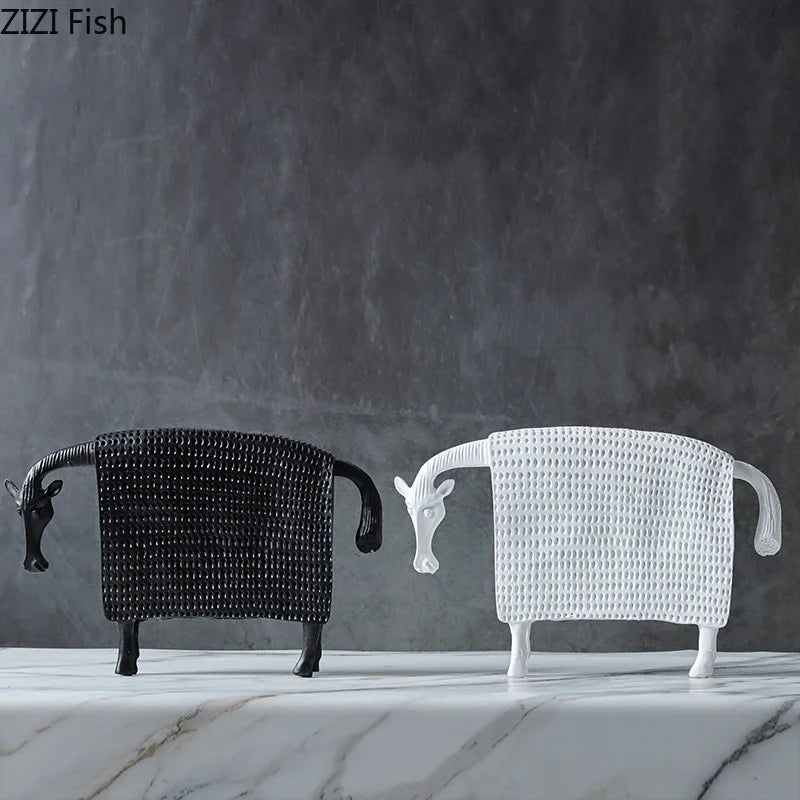 figurines animales vaches résine noir blanc modernes minimalistes décoratives deux image