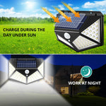 Lampe solaire allumée la nuit dans un jardin avec détection de mouvement